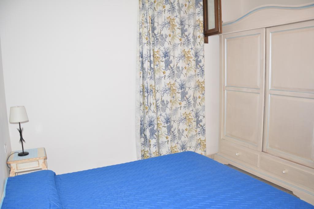 Giardini Di Fraicu Apartment อาร์ซาเคนา ห้อง รูปภาพ